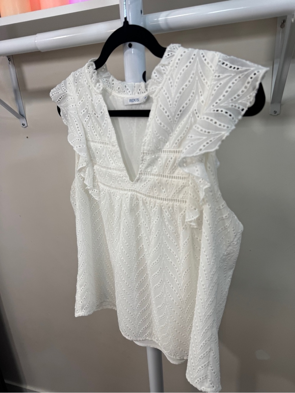 Ricki's White Eyelet V-Neck Flutter Sleeve Blouse - Picture 4 of 9
